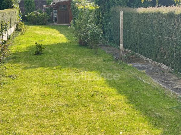 À VENDRE - BOULOGNE-SUR-MER - MAISON MITOYENNE 4 PIÈCES - 2 CHAMBRES - JARDIN - CAVE - GARAGE