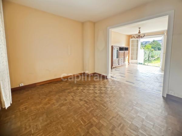 À VENDRE - BOULOGNE-SUR-MER - MAISON MITOYENNE 4 PIÈCES - 2 CHAMBRES - JARDIN - CAVE - GARAGE