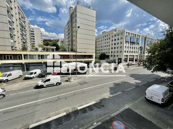 Location Studio 26.19 m² - 782 AVENUE ROGER SALENGRO Chaville 92370