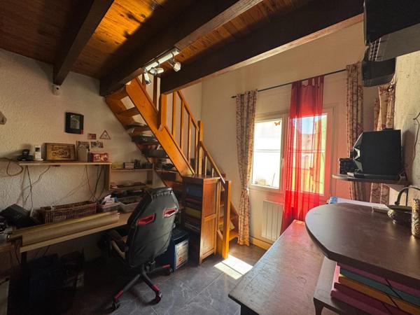 Coup de cœur assuré – Maison familiale 4 chambres, piscine et grand garage.