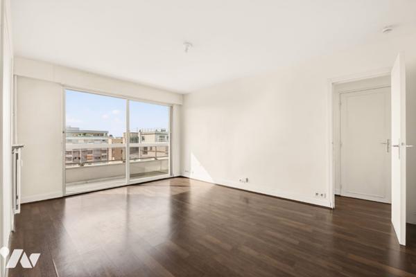 PARIS 15ème : appartement de 2 pièces 42,13 m2