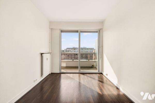 PARIS 15ème : appartement de 2 pièces 42,13 m2