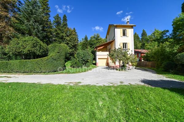 Maison à vendre 7 pièces SAINT PIERRE D'ARGENCON (05)