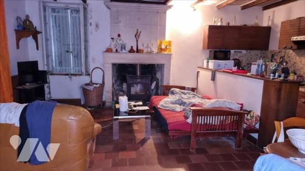 MAISON EN PIERRE INDIVIDUELLE