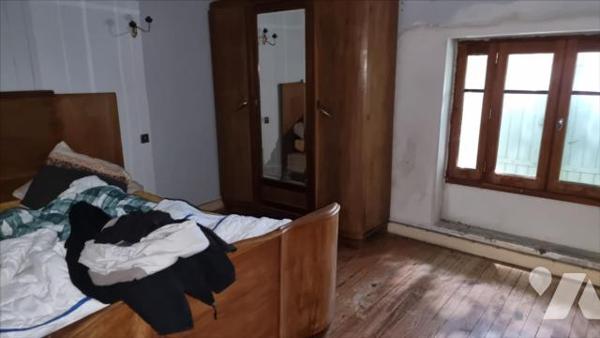 MAISON EN PIERRE INDIVIDUELLE