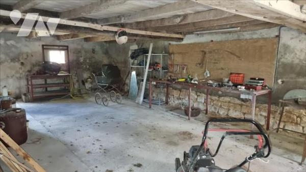 MAISON EN PIERRE INDIVIDUELLE