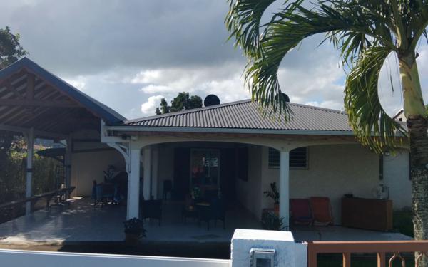 Maison à vendre    3 pièces • 129 m2 Sainte-Rose