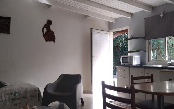 Maison à vendre    3 pièces • 129 m2 Sainte-Rose