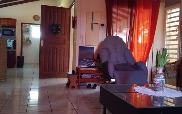 Maison à vendre    3 pièces • 129 m2 Sainte-Rose