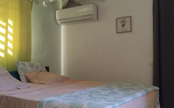 Maison à vendre    3 pièces • 129 m2 Sainte-Rose