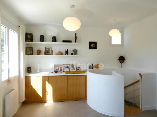 Maison à vendre 4 pièces HYERES (83) - La Capte - Jardin - Parkings - 300 m de la plage