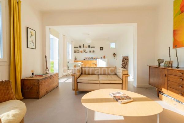 Maison à vendre 4 pièces HYERES (83) - La Capte - Jardin - Parkings - 300 m de la plage