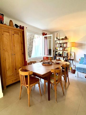 Maison à vendre 4 pièces HYERES (83) - La Capte - Jardin - Parkings - 300 m de la plage
