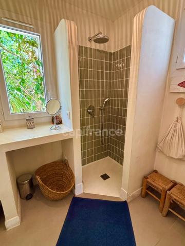 Maison à vendre 4 pièces HYERES (83) - La Capte - Jardin - Parkings - 300 m de la plage