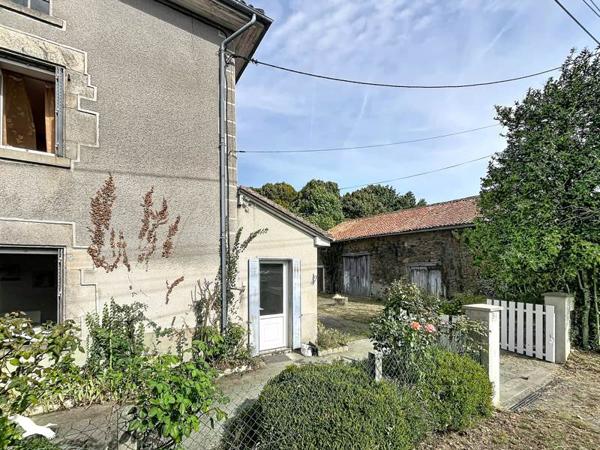 Maison à vendre 93 415 € Châlus 4 p 80 m² DPE G