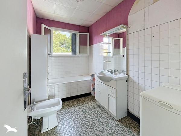 Maison à vendre 93 415 € Châlus 4 p 80 m² DPE G