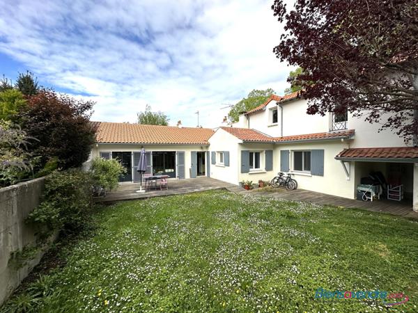 BELLE MAISON FAMILIALE