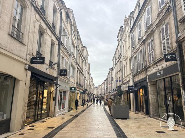 Immeuble à rénover en hypercentre de La Rochelle - Référence NB492 , La rochelle