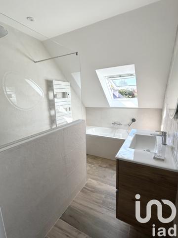 Maison à vendre 5 pièces 121 m² Châteauneuf-sur-Loire