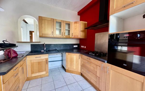 Maison à vendre    4 pièces • 91,01 m2 Saint-Léger-du-Bourg-Denis