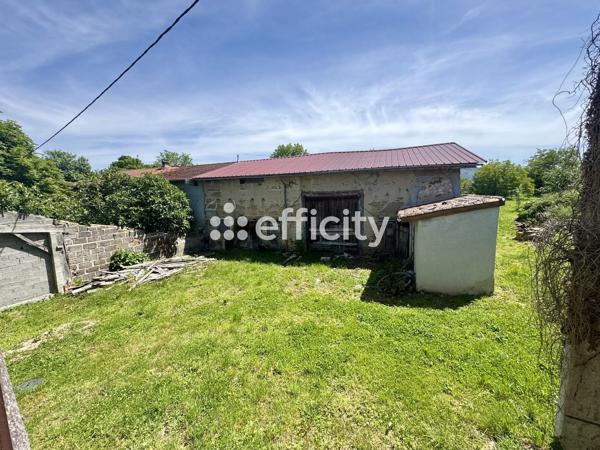 Maison
         7 pièces
        - 140 m² Exclusivité 90 000 € *