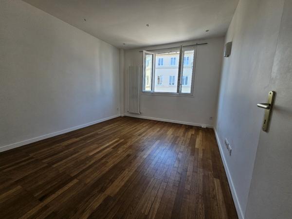 Appartement à ELBEUF (76500)