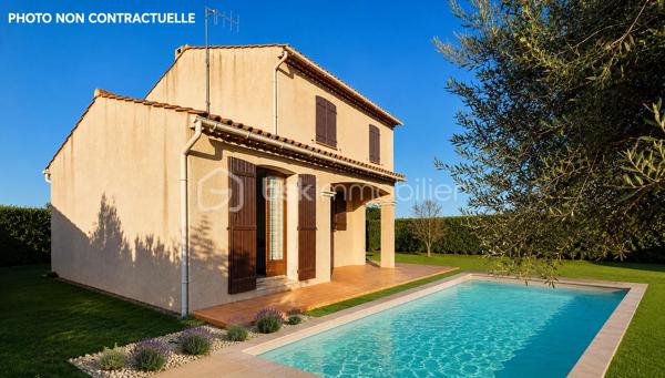 🏡 BSK IMMOBILIER – VALÉRIE BARBIERI vous propose à la vente 🏡

✨ Bien rare aux Arcs-sur-Argens – Maison familiale avec fort potentiel ✨

Dans l’un des secteurs les plus recherchés des Arcs-sur-Argens, découvrez cette maison de 118 m², idéalement située au calme, en étant à pied des commerces, écoles et de la gare TGV.
Un emplacement privilégié, alliant tranquillité absolue et accessibilité, particulièrement rare sur le secteur.

🌿 Un extérieur exceptionnel!
Implantée sur un terrain plat de 694 m², cette propriété offre un cadre de vie intime et préservé, avec un agréable espace extérieur et piscine hors sol, parfait pour profiter pleinement du climat provençal.

🏠 Une maison aux volumes généreux et évolutifs :
Élevée sur deux niveaux, elle propose : Une belle pièce de vie lumineuse avec cuisine ouverte, 4 chambres, dont une de plain-pied avec salle d’eau, idéale pour une vie de famille ou recevoir, Une salle de bains,
De nombreux espaces de rangement
Un garage de 25 m²

🔧 Un potentiel rare à exploiter : En bon état, cette maison nécessite un rafraîchissement, offrant ainsi une véritable opportunité de valorisation.
Vous pourrez la repenser à votre image et créer un bien unique, parfaitement adapté à vos envies.

📍 Une localisation stratégique :
✔️ Tout à pied (commerces, écoles, gare)
✔️ À 10 minutes de l’autoroute
✔️ À seulement 30 minutes des plages

💛 Les atouts majeurs :
✔️ Secteur très recherché
✔️ Terrain plat 
✔️ Chambre en rez-de-chaussée
✔️ Fort potentiel de valorisation
✔️ Idéal résidence principale, secondaire ou investissement

Les prestations :
✔️ Climatisation réversible
✔️ Double vitrage
✔️ Tout à l'égout
✔️ Présence d'un puits 
 
✨ Une opportunité rare sur le marché, à fort potentiel, dans un cadre de vie privilégié.

VIDEO A LA DEMANDE!

📞 À visiter sans tarder !
Visites possibles 7j/7, week-ends et jours fériés sur rendez-vous.
