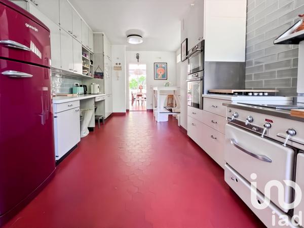 Appartement à vendre 9 pièces 205,7 m² La Celle-Saint-Cloud