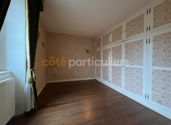 Vente
                Maison137 m² - 5 Pièces -
                    VAUBADON (14490)