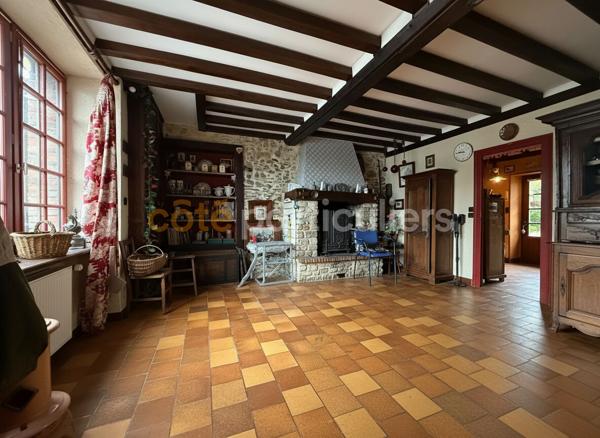 Vente
                Maison137 m² - 5 Pièces -
                    VAUBADON (14490)