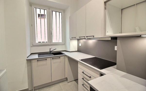 Appartement à vendre    3 pièces • 68 m2 Strasbourg