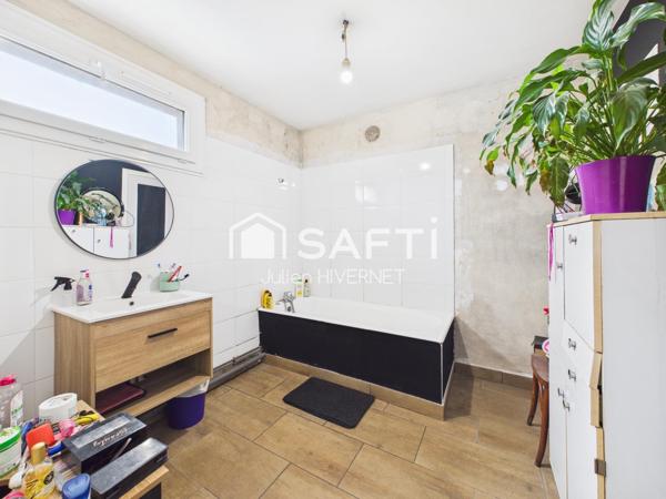 Maison 3 chambres avec jardin sur St MARTIN DES Champs