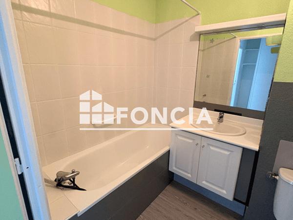 Location Appartement 2 pièces 43.15 m² - 44 AV DU DOCTEUR SCHWEITZER Perpignan 66000