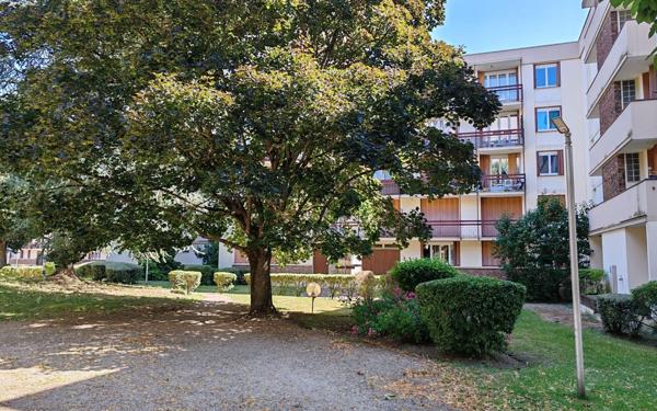 Appartement à vendre    4 pièces • 84,63 m2 Saint-Ouen-l'Aumône