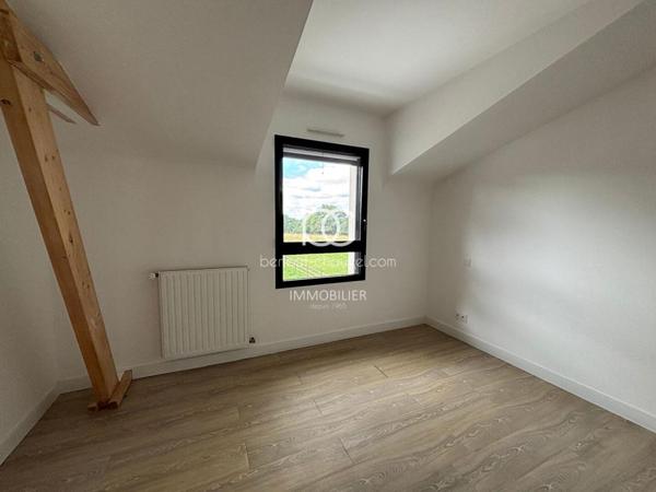 SAINT AVE Maison 6 pièces 285 m²