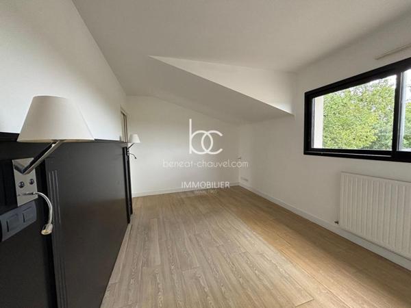 SAINT AVE Maison 6 pièces 285 m²