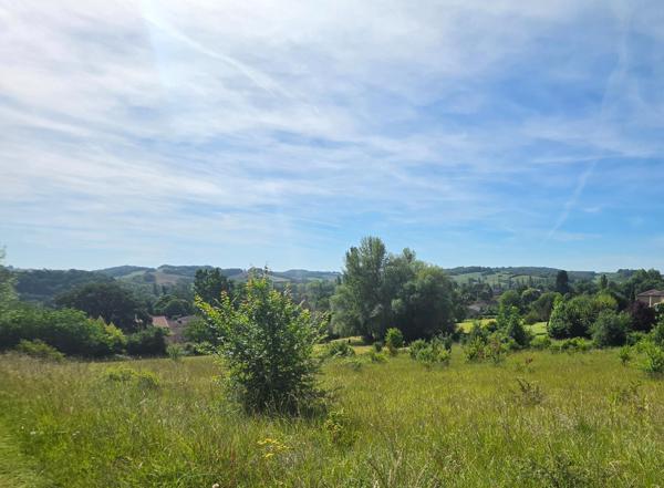 Terrain viabilisé de 2600m²