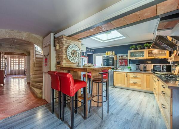 Maison à vendre    5 pièces •  Marsillargues