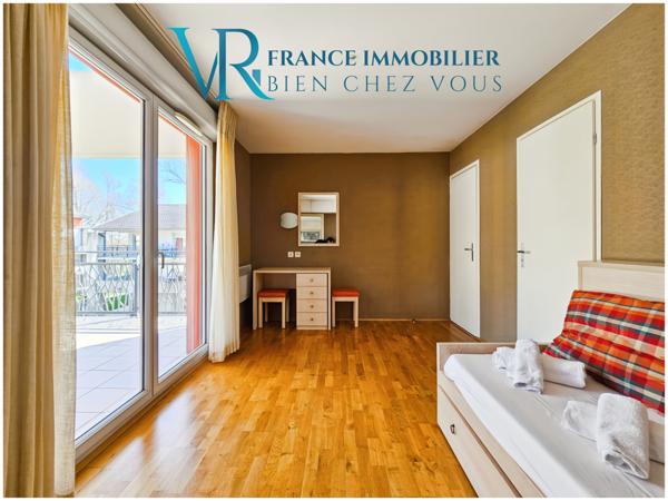 Divonne-les-Bains (01220) DUPLEX T5 MEUBLÉ 108M² AVEC TERRASSE & PARKING