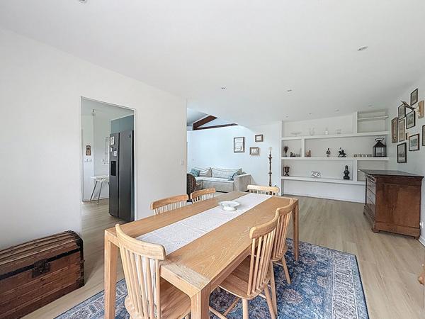 Charmante maison de plain pied en plein coeur de Meximieux, 126m², 4 chambres, garage .