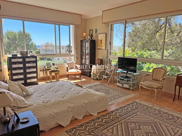 A vendre Côte d'Azur, Le Cannet, Appartement avec toit terrasse vue mer