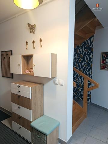 BELLE CONTEMPORAINE AU COEUR DE VILLE D'HENNEBONT - BIEN RARE