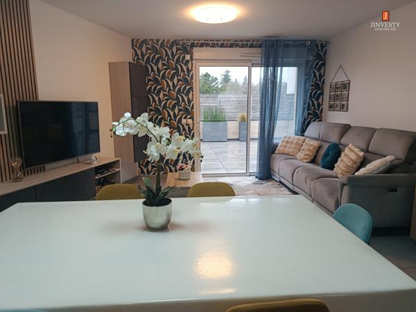 BELLE CONTEMPORAINE AU COEUR DE VILLE D'HENNEBONT - BIEN RARE