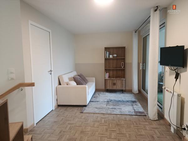 BELLE CONTEMPORAINE AU COEUR DE VILLE D'HENNEBONT - BIEN RARE