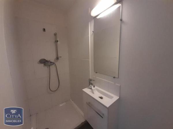 Appartement à louer 1 pièce 11.19m² Nîmes (30000)
