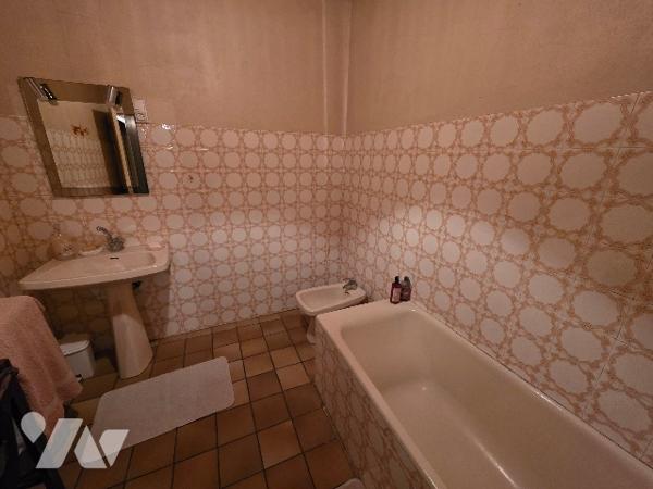 A vendre maison louée 5 pièces 162 m²