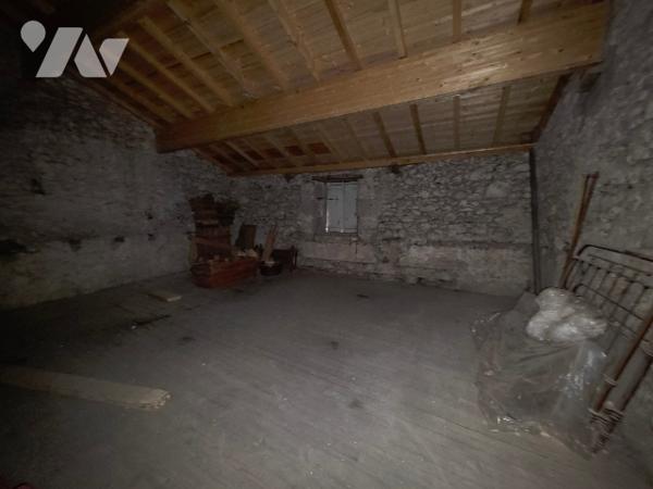 A vendre maison louée 5 pièces 162 m²