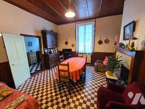 A vendre maison louée 5 pièces 162 m²