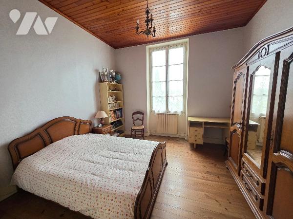 A vendre maison louée 5 pièces 162 m²