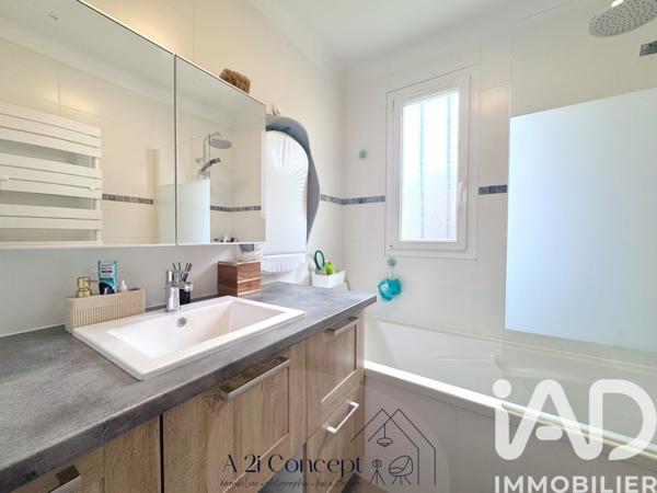 Maison à vendre 5 pièces 118 m² Saint-Sébastien-sur-Loire